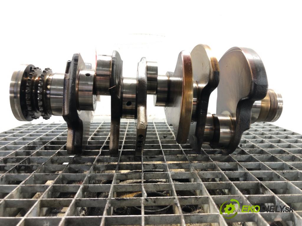 AUDI A6 C6 (4F2) 2004 - 2011    3.2 FSI quattro 188 kW [255 KM] benzyna 2004 - 200  Kardaň, hriadeľ KLIKA: 06E101P (Ostatné)