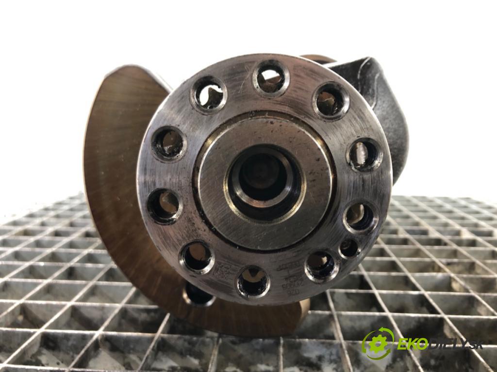 AUDI A6 C6 (4F2) 2004 - 2011    3.2 FSI quattro 188 kW [255 KM] benzyna 2004 - 200  Kardaň, hriadeľ KLIKA: 06E101P (Ostatné)