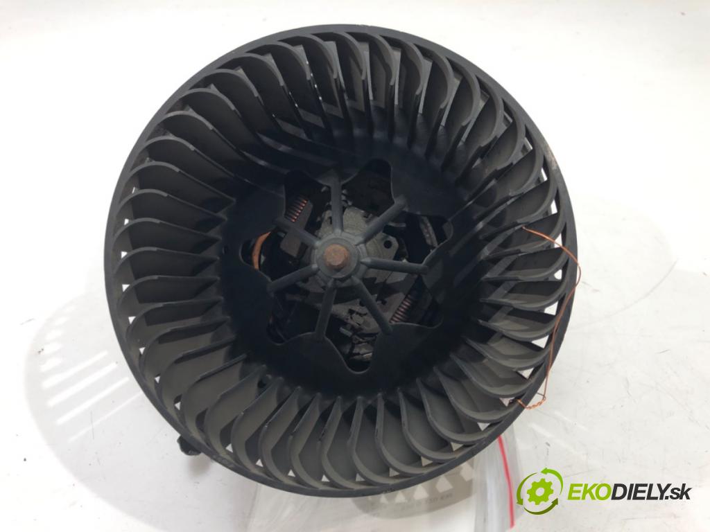 BMW 3 (E90) 2004 - 2012    320 d 120 kW [163 KM] olej napędowy 2004 - 2011  ventilátor kúrenia 6933663