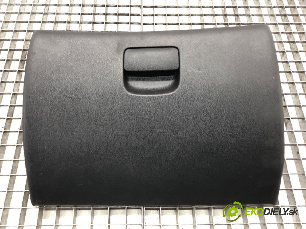 KIA CARENS III nadwozie wielkoprzestrzenne (MPV) (UN) 2006 - 2022    2.0 CRDi 140 103 kW [140 KM] olej napędowy 2006 -   Priehradka, kastlík spolujazdca  (Priehradky, kastlíky)