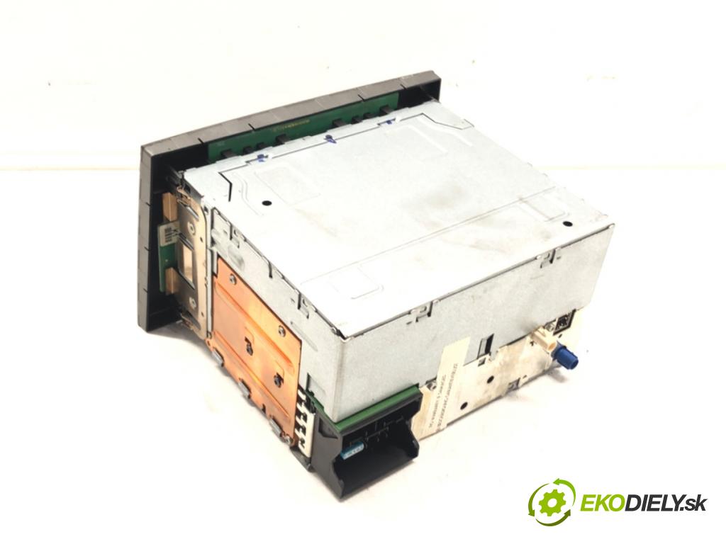 OPEL VECTRA C (Z02) 2002 - 2009    1.9 CDTI (F69) 88 kW [120 KM] olej napędowy 2004 -  RADIO 383555646 (Audio zariadenia)