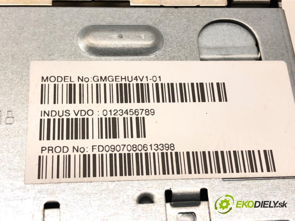 OPEL VECTRA C (Z02) 2002 - 2009    1.9 CDTI (F69) 88 kW [120 KM] olej napędowy 2004 -  RADIO 383555646 (Audio zariadenia)