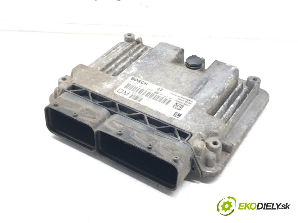 OPEL VECTRA C (Z02) 2002 - 2009    1.9 CDTI (F69) 88 kW [120 KM] olej napędowy 2004 -  riadiaca jednotka Motor 0281012868 (Riadiace jednotky)