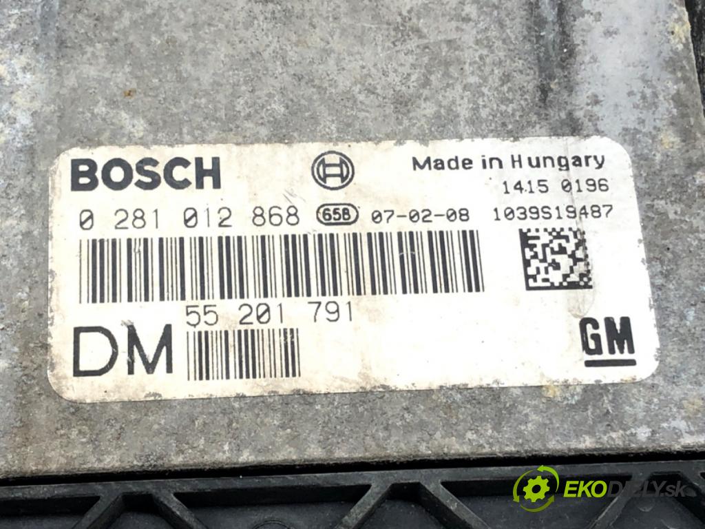 OPEL VECTRA C (Z02) 2002 - 2009    1.9 CDTI (F69) 88 kW [120 KM] olej napędowy 2004 -  riadiaca jednotka Motor 0281012868 (Riadiace jednotky)