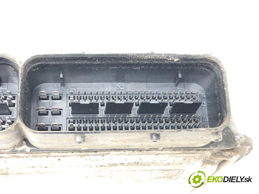 OPEL VECTRA C (Z02) 2002 - 2009    1.9 CDTI (F69) 88 kW [120 KM] olej napędowy 2004 -  riadiaca jednotka Motor 0281012868 (Riadiace jednotky)