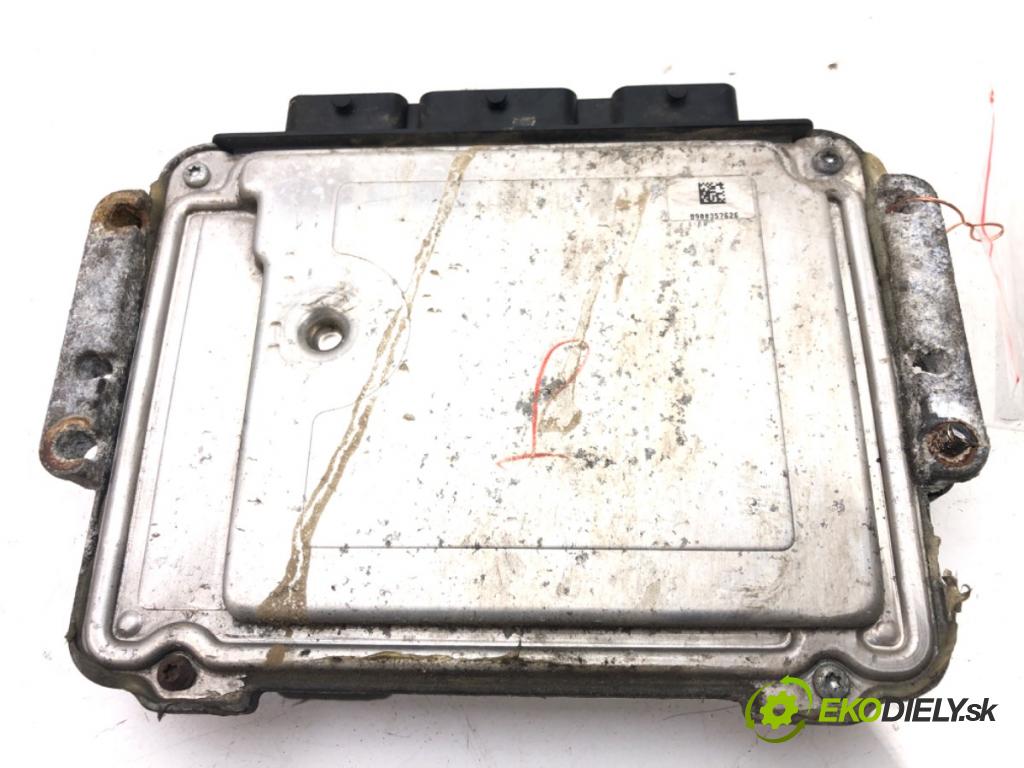 MAZDA 3 (BK) 2003 - 2009    1.6 DI Turbo 80 kW [109 KM] olej napędowy 2004 - 2  riadiaca jednotka Motor 6M61-12A650-BB (Riadiace jednotky)