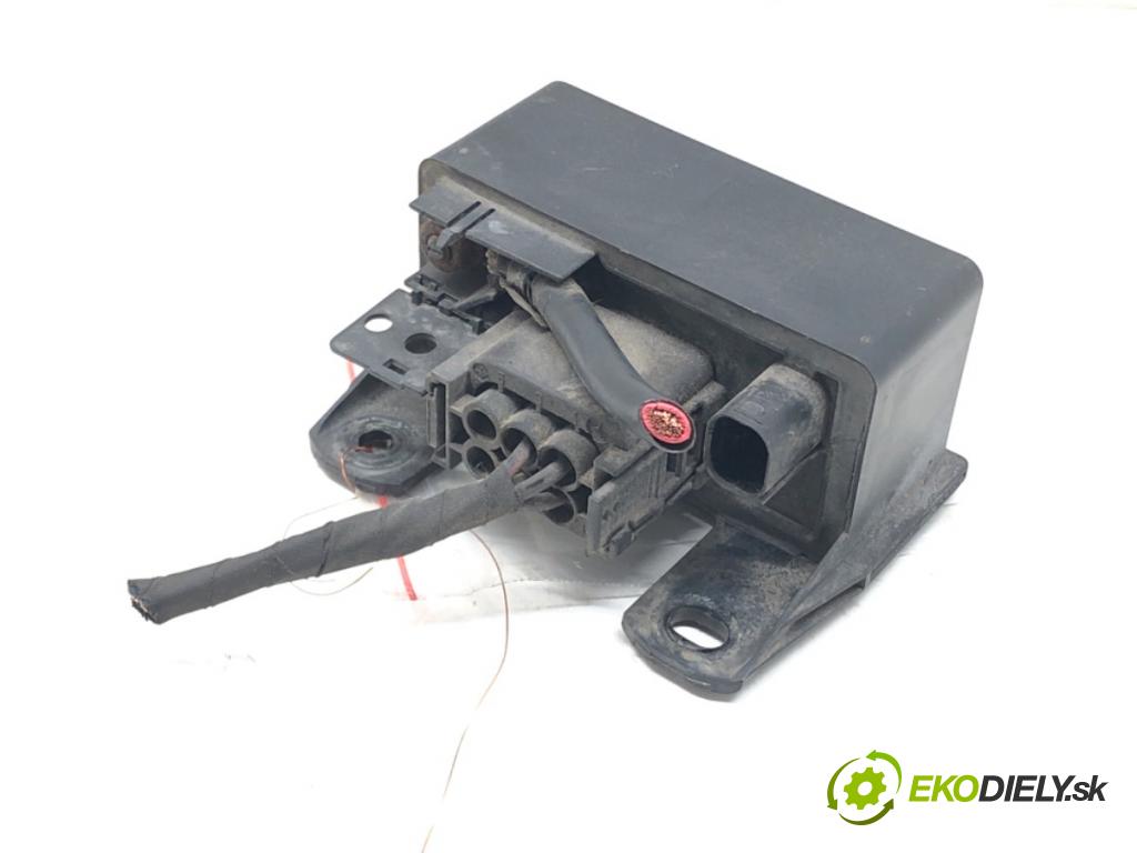 MERCEDES-BENZ CLK (C209) 2002 - 2010    220 CDI (209.308) 110 kW [150 KM] olej napędowy 20  relé svíček žhavení  (Relé)