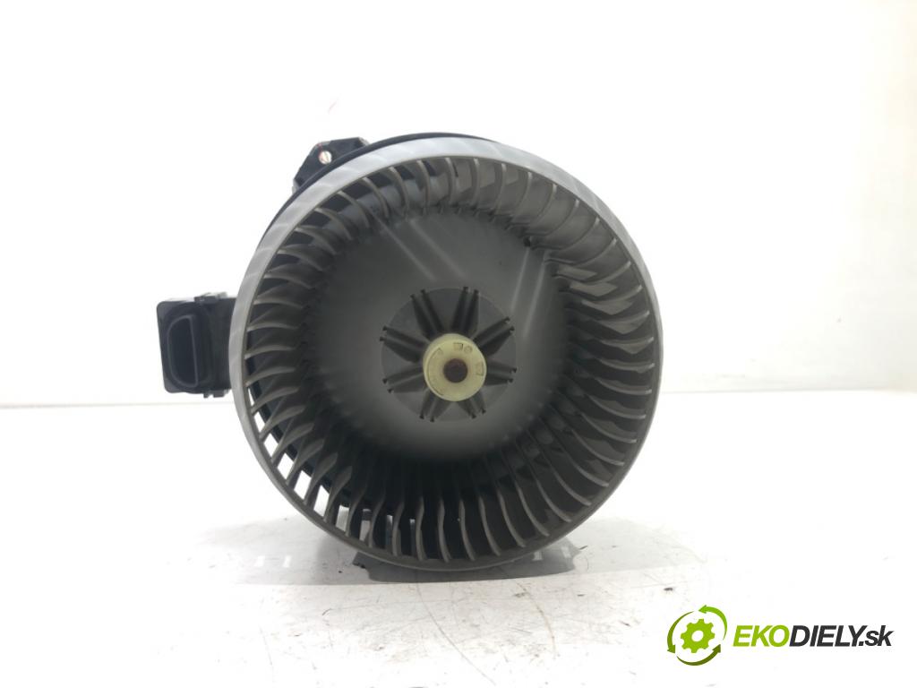 TOYOTA AURIS (_E15_) 2006 - 2012    1.33 Dual-VVTi (NRE150_) 73 kW [99 KM] benzyna 201  ventilátor kúrenia 