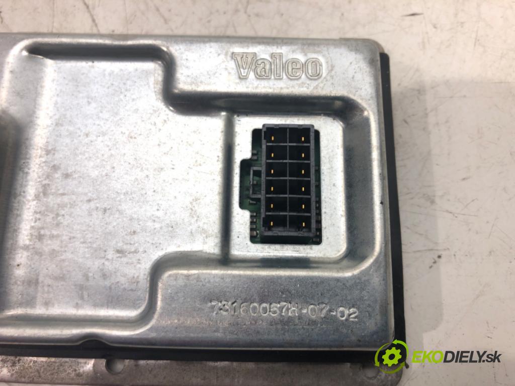 CITROEN C5 I (DC_) 2001 - 2005    2.0 16V (DCRFNC, DCRFNF) 100 kW [136 KM] benzyna 2  Menič XENON 89021219 (Riadiace jednotky xenónu)