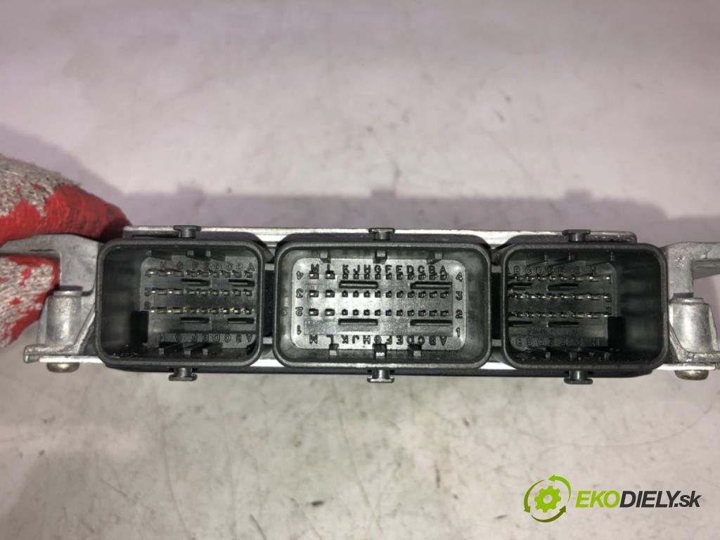 CITROEN C5 I (DC_) 2001 - 2005    2.0 16V (DCRFNC, DCRFNF) 100 kW [136 KM] benzyna 2  riadiaca jednotka Motor 9644903980 (Riadiace jednotky)