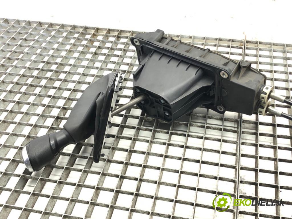 RENAULT CLIO IV Grandtour (KH_) 2012 - 2022    1.2 16V 54 kW [73 KM] benzyna 2013 - 2022  Kulisa 349010873R (Rýchlostné páky / kulisy)