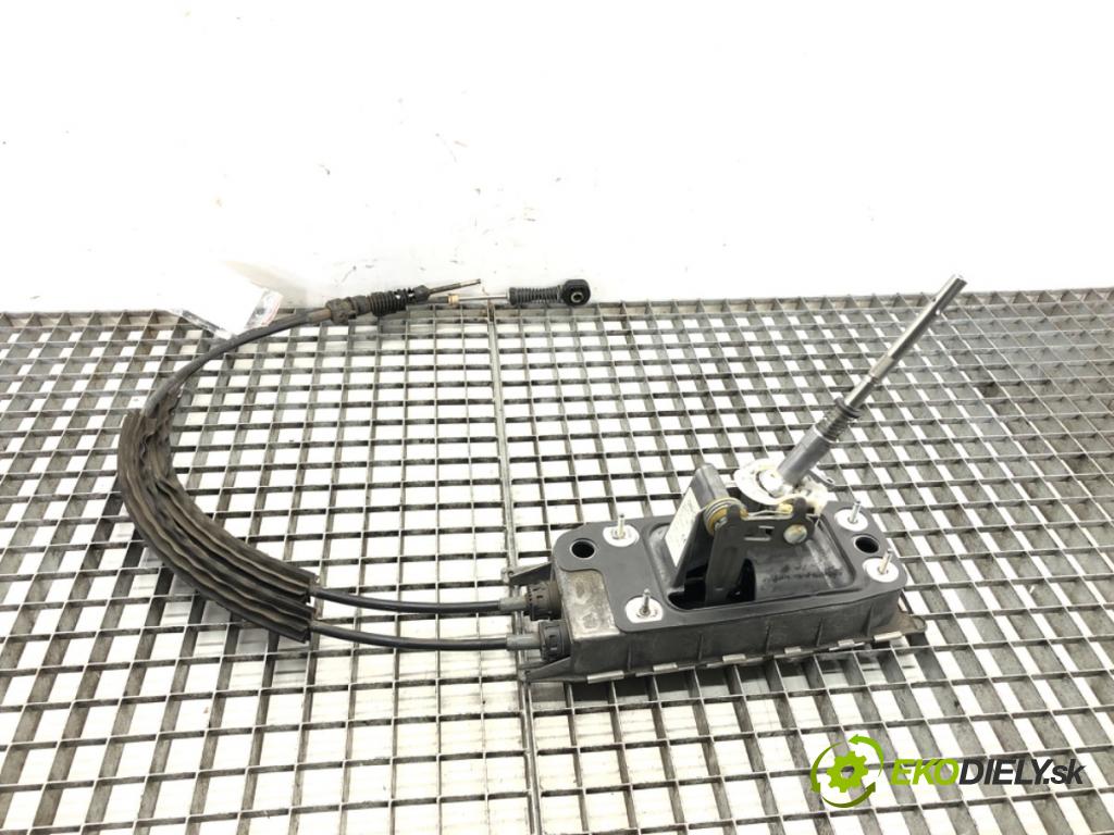 VW GOLF VI (5K1) 2008 - 2014    2.0 TDI 125 kW [170 KM] olej napędowy 2009 - 2012  Kulisa 1K0711049CK (Rýchlostné páky / kulisy)