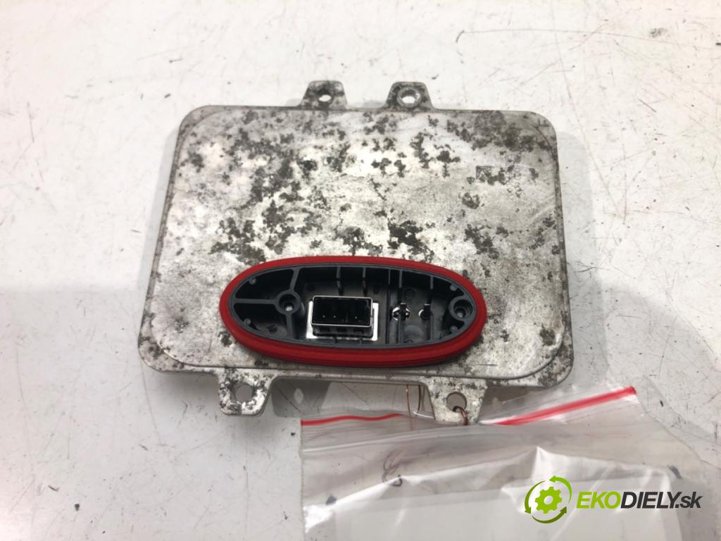 VW GOLF VI (5K1) 2008 - 2014    2.0 TDI 125 kW [170 KM] olej napędowy 2009 - 2012  Menič XENON 5DV009000-00 (Riadiace jednotky xenónu)