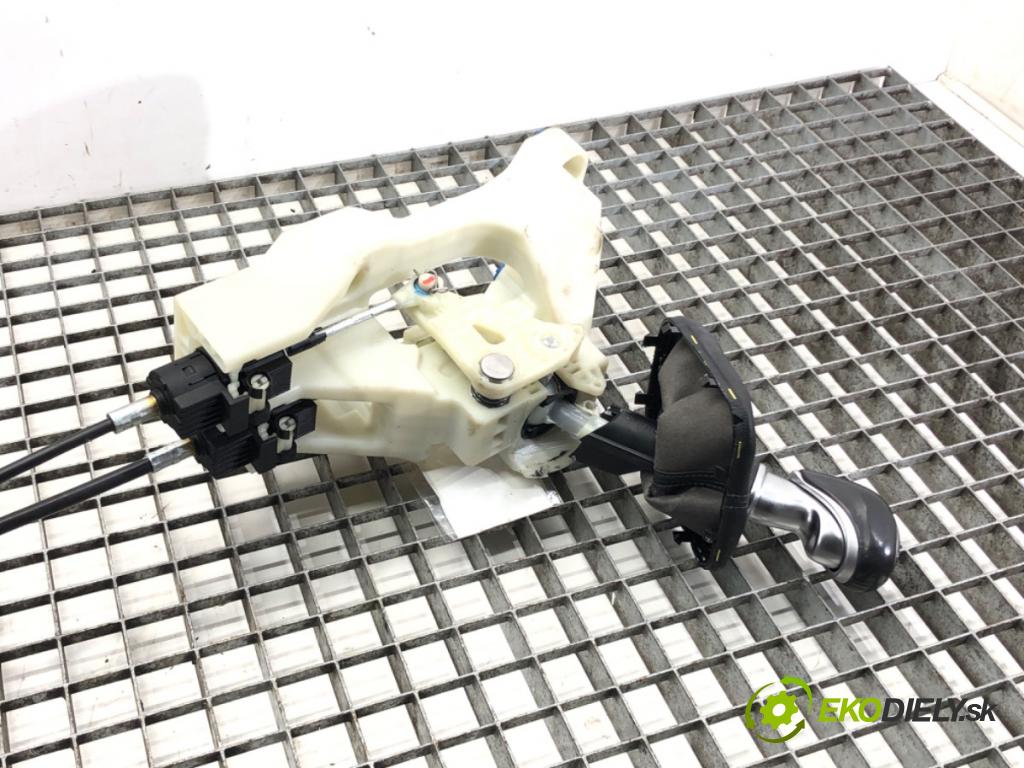 HYUNDAI i30 (PDE, PD, PDEN) 2016 - 2022    1.4 MPI 74 kW [100 KM] benzyna 2016 - 2022  Kulisa 43700-G3110 (Rýchlostné páky / kulisy)