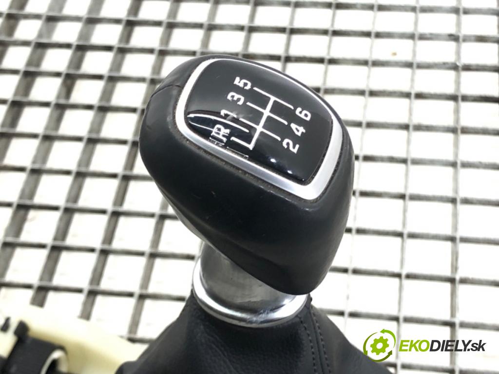 HYUNDAI i30 (PDE, PD, PDEN) 2016 - 2022    1.4 MPI 74 kW [100 KM] benzyna 2016 - 2022  Kulisa 43700-G3110 (Rýchlostné páky / kulisy)