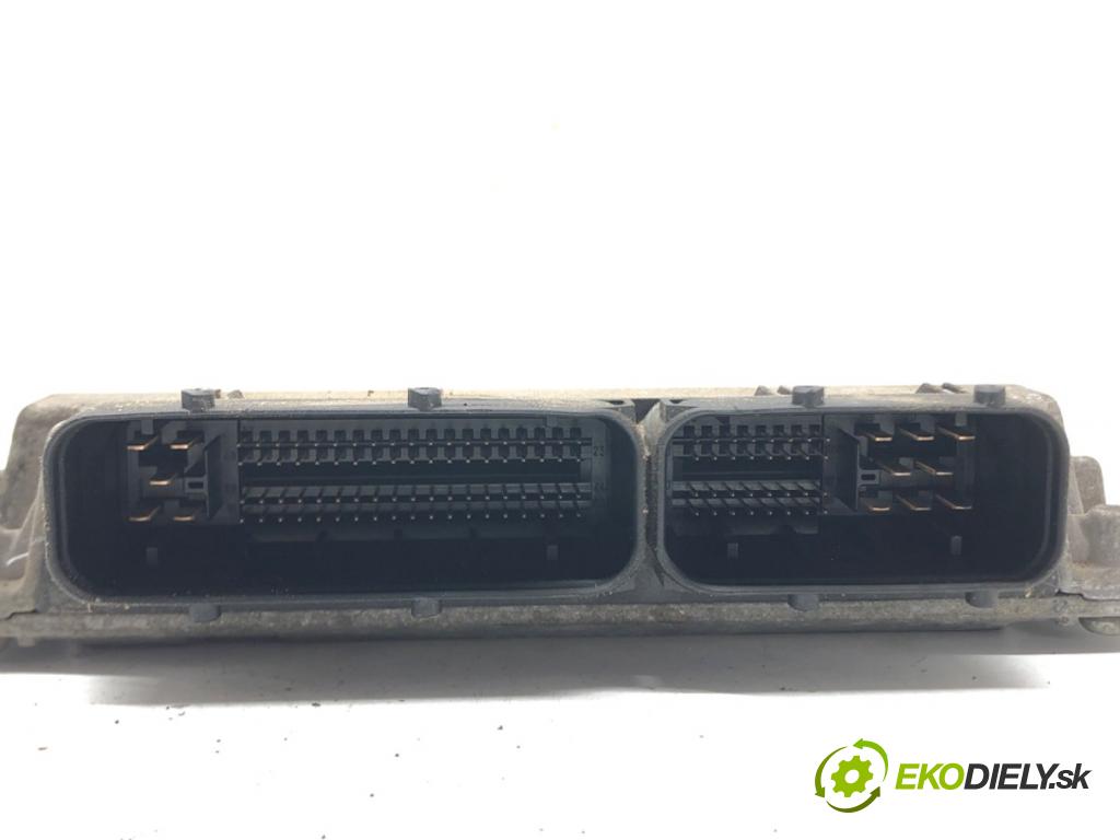 SKODA OCTAVIA I Combi (1U5) 1998 - 2010    1.6 75 kW [102 KM] benzyna 2000 - 2010  riadiaca jednotka Motor 06A906033DM (Riadiace jednotky)
