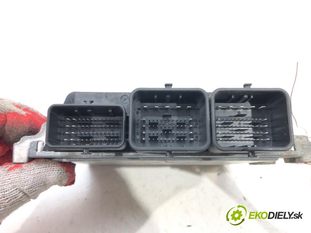 FORD FOCUS III 2010 - 2022    1.6 TDCi 85 kW [115 KM] olej napędowy 2010 - 2017  riadiaca jednotka Motor BV61-12A650-ND (Riadiace jednotky)