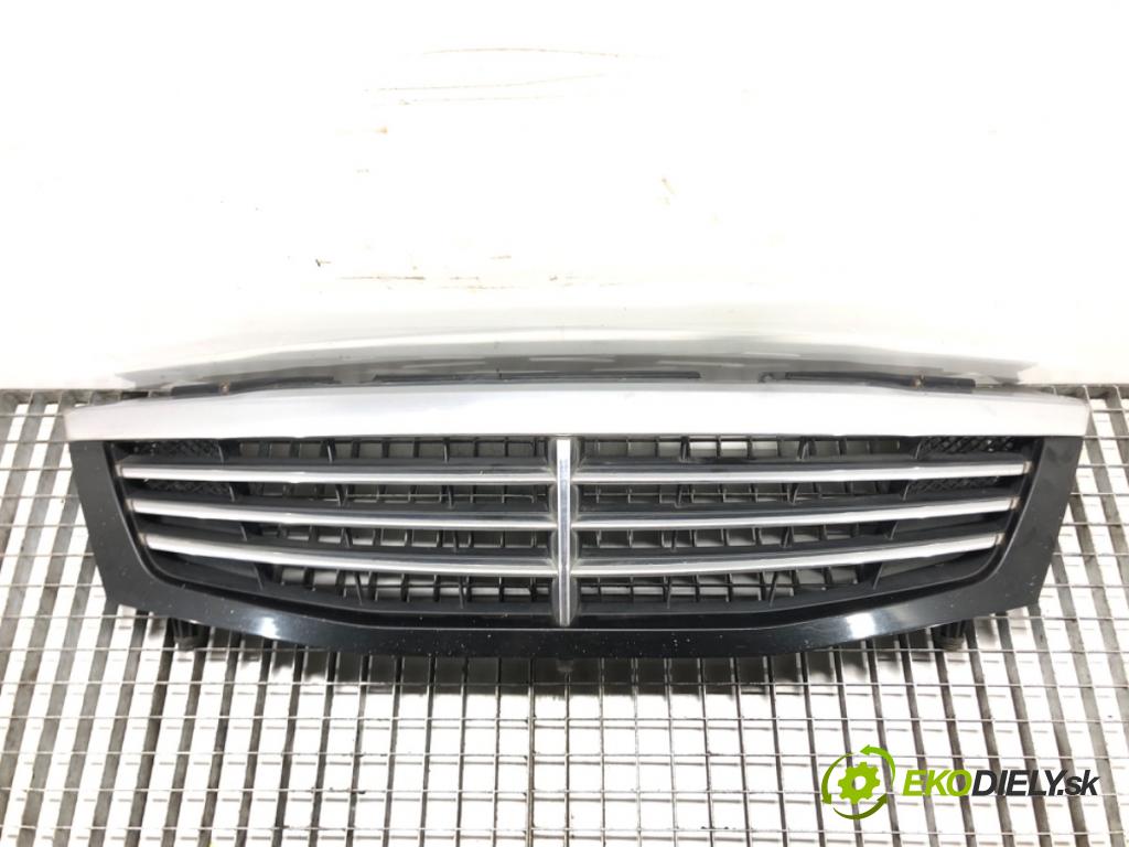 SSANGYONG REXTON / REXTON II (GAB_) 2002 - 2022    2.7 Xdi 121 kW [165 KM] olej napędowy 2005 - 2006  mřížka maska 79460-08000 (Mřížky (masky) chladičů)