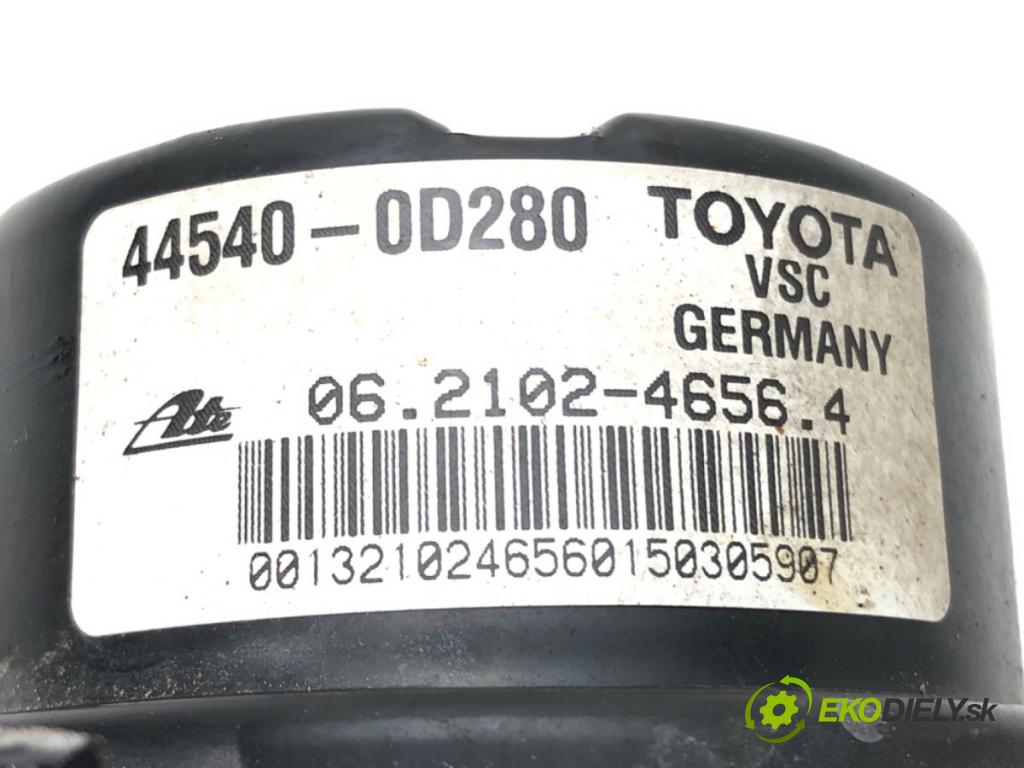 TOYOTA YARIS (_P13_) 2010 - 2022    1.5 (NSP131_) 82 kW [112 KM] benzyna 2017 - 2022  pumpa ABS 44540-0D280 (Pumpy brzdové)