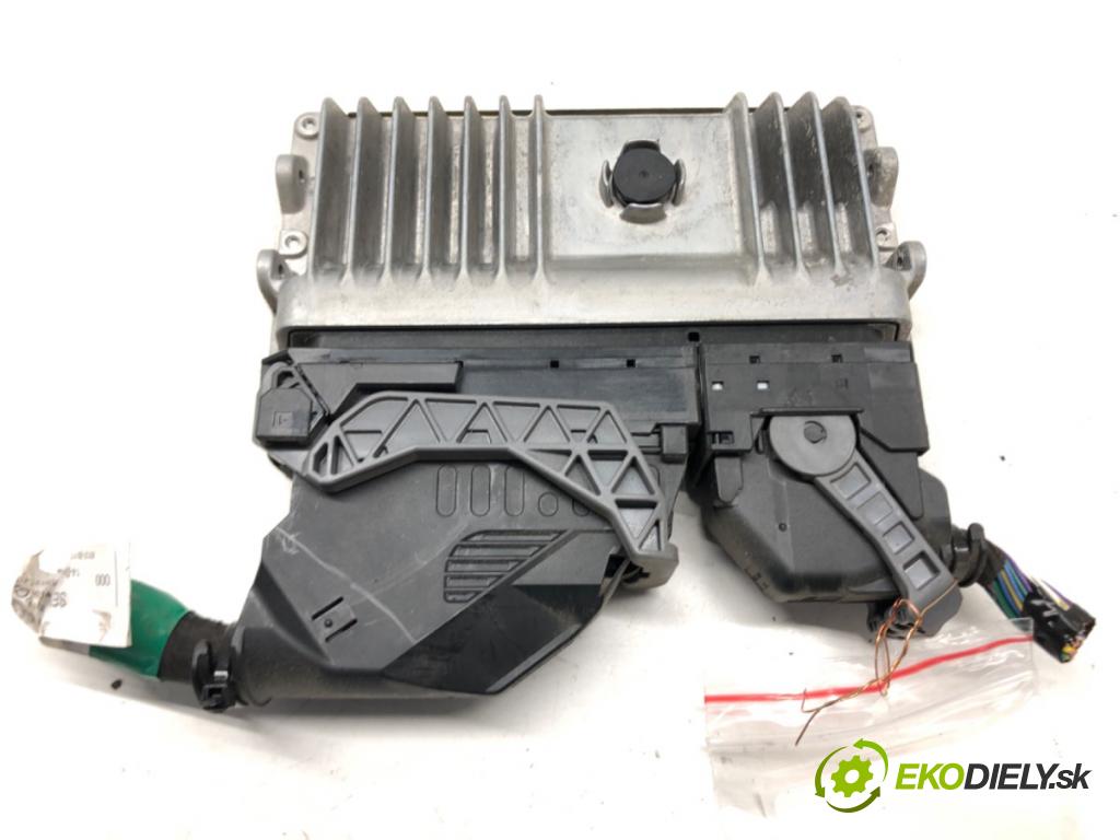 TOYOTA YARIS (_P13_) 2010 - 2022    1.5 (NSP131_) 82 kW [112 KM] benzyna 2017 - 2022  riadiaca jednotka Motor 89661-0U140 (Riadiace jednotky)