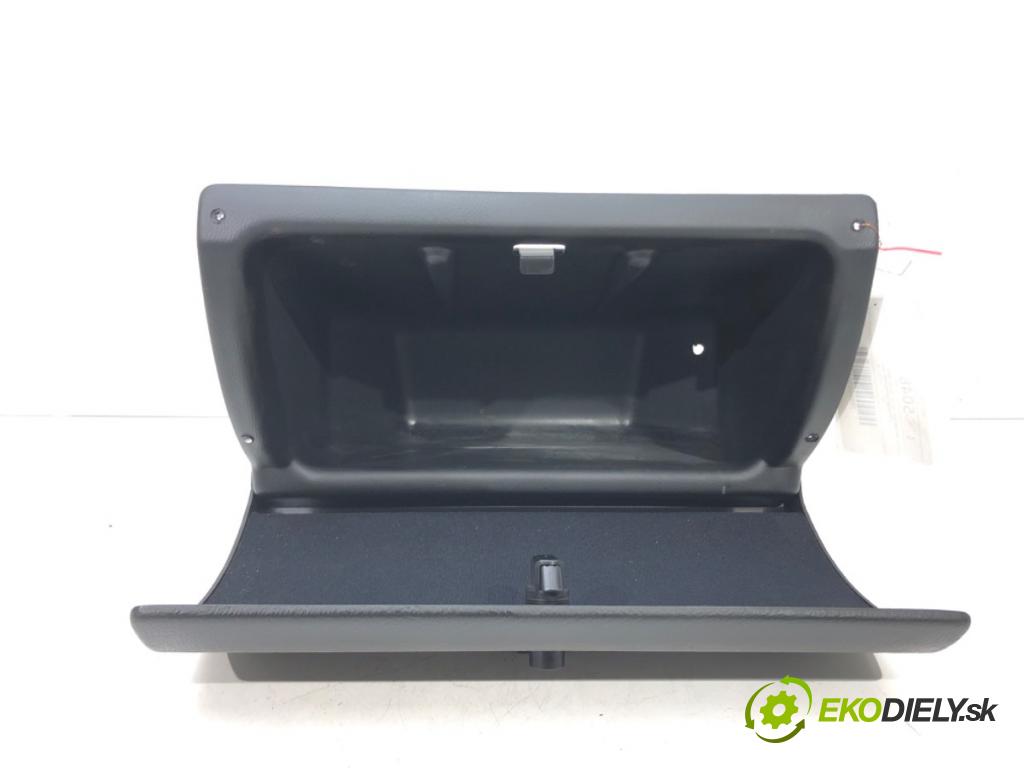 MICROCAR M.GO 2009 - 2022    0.5 6 kW [8 KM] olej napędowy 2020 - 2022  Priehradka, kastlík spolujazdca  (Priehradky, kastlíky)