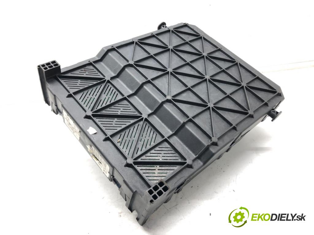 CITROEN C2 (JM_) 2003 - 2017    1.1 44 kW [60 KM] benzyna 2003 - 2012  modul BSI  (Pojistkové skříňky)