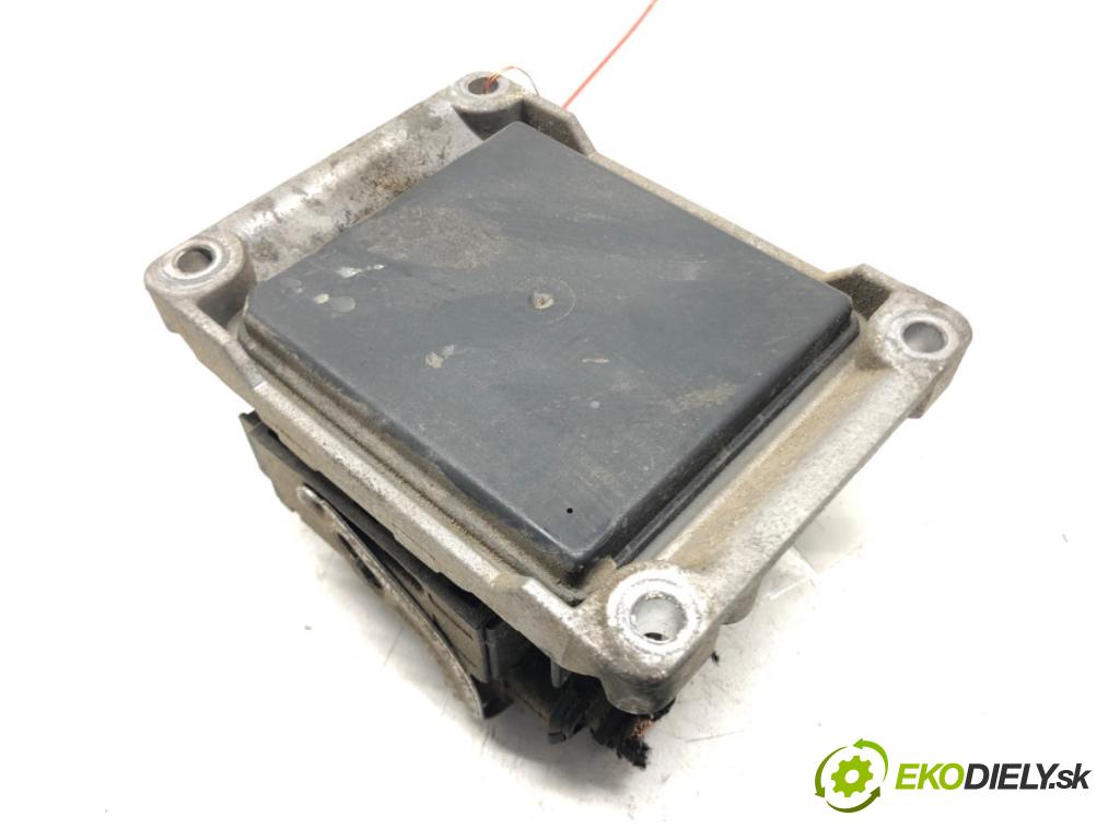 OPEL CORSA C (X01) 2000 - 2009    1.2 (F08, F68) 55 kW [75 KM] benzyna 2000 - 2009  riadiaca jednotka Motor 09115112 (Riadiace jednotky)