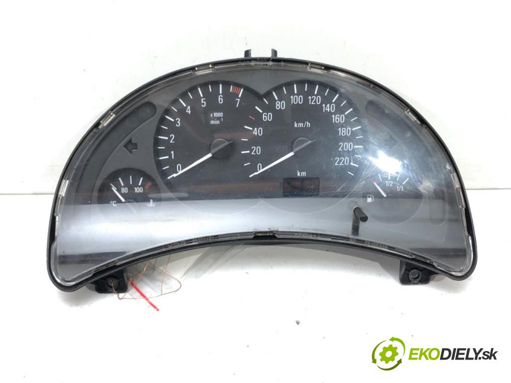 OPEL CORSA C (X01) 2000 - 2009    1.0 (F08, F68) 44 kW [60 KM] benzyna 2003 - 2009  Prístrojovka 13140233LC (Prístrojové dosky, displeje)