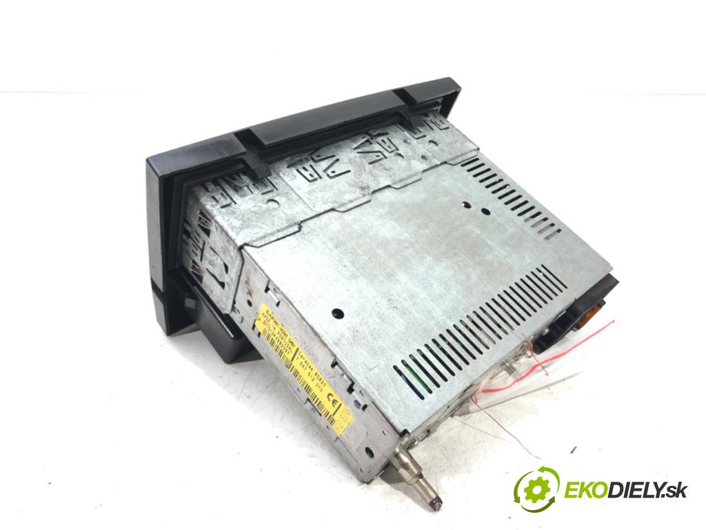 OPEL CORSA C (X01) 2000 - 2009    1.0 (F08, F68) 44 kW [60 KM] benzyna 2003 - 2009  RADIO  (Audio zariadenia)