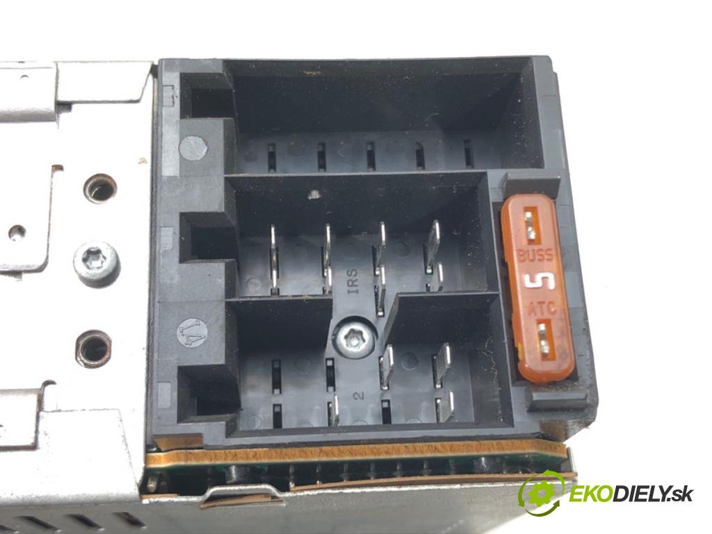 OPEL CORSA C (X01) 2000 - 2009    1.0 (F08, F68) 44 kW [60 KM] benzyna 2003 - 2009  RADIO  (Audio zariadenia)