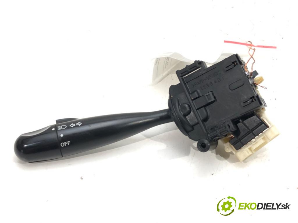 TOYOTA YARIS VERSO (_P2_) 1999 - 2005    1.3 (NCP20_, NCP22_) 63 kW [86 KM] benzyna 1999 -   Prepínač smeroviek 1736481 (Prepínače, spínače, tlačidlá a ovládače kúrenia)