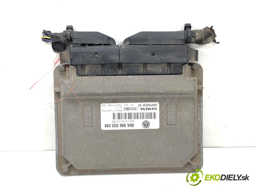 SKODA OCTAVIA I (1U2) 1996 - 2010    1.6 75 kW [102 KM] benzyna 2000 - 2010  riadiaca jednotka Motor 06A906033DM (Riadiace jednotky)