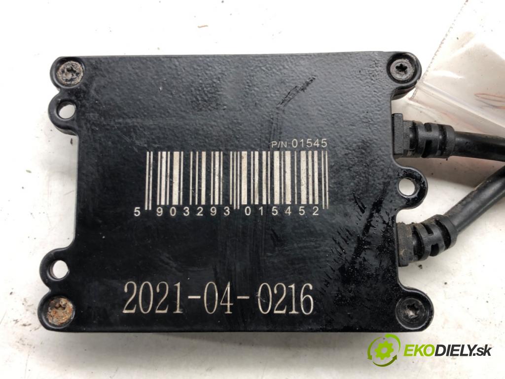 AUDI A8 D2 (4D2, 4D8) 1994 - 2005    3.7 quattro 169 kW [230 KM] benzyna 1995 - 1998  Menič XENON  (Riadiace jednotky xenónu)