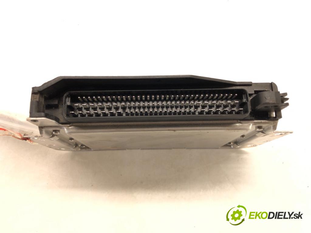 AUDI A8 D2 (4D2, 4D8) 1994 - 2005    3.7 quattro 169 kW [230 KM] benzyna 1995 - 1998  Riadiaca jednotka prevodovky 4D0927156BC (Riadiace jednotky prevodovky)