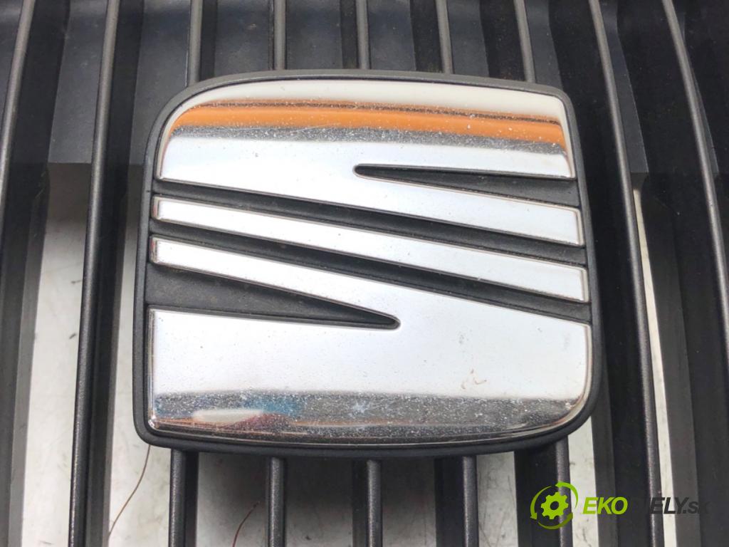 SEAT CORDOBA (6L2) 2002 - 2009    1.4 16V 55 kW [75 KM] benzyna 2002 - 2007  mřížka maska 6L0853654 (Mřížky (masky) chladičů)