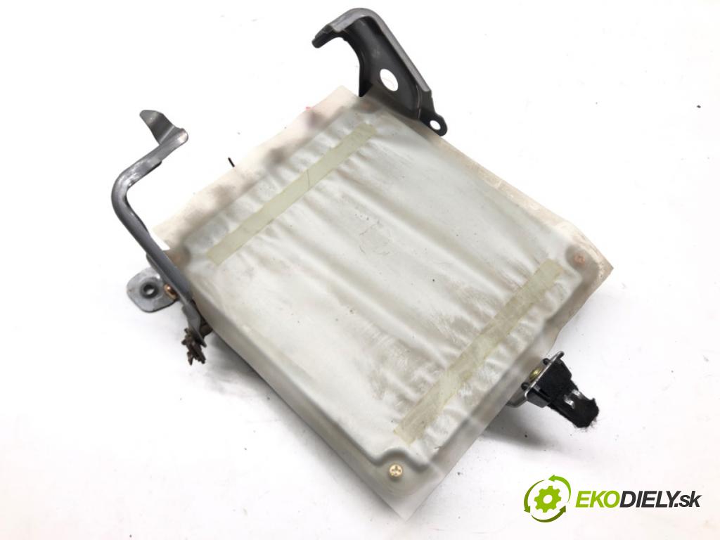 TOYOTA COROLLA Verso (_E12_) 2001 - 2007    2.0 D-4D (CDE120_) 66 kW [90 KM] olej napędowy 200  riadiaca jednotka Motor 89661-13060 (Riadiace jednotky)