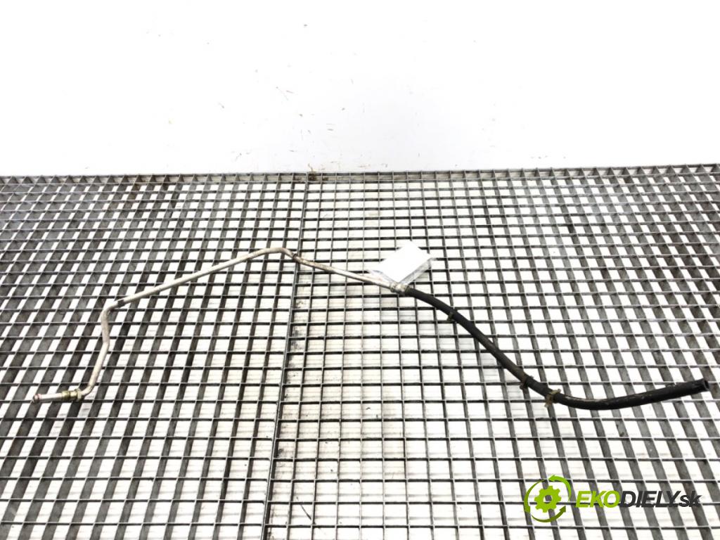 VOLVO V70 II (285) 1999 - 2008    2.4 103 kW [140 KM] benzyna 2000 - 2007  hadica servočerpadlo  (Rúrky, hadice servočerpadla)