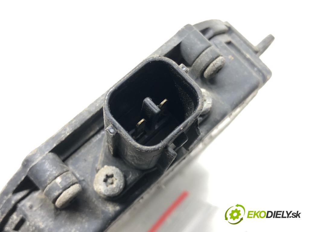 MAZDA 3 (BK) 2003 - 2009    1.6 DI Turbo 80 kW [109 KM] olej napędowy 2004 - 2  Menič XENON  (Riadiace jednotky xenónu)