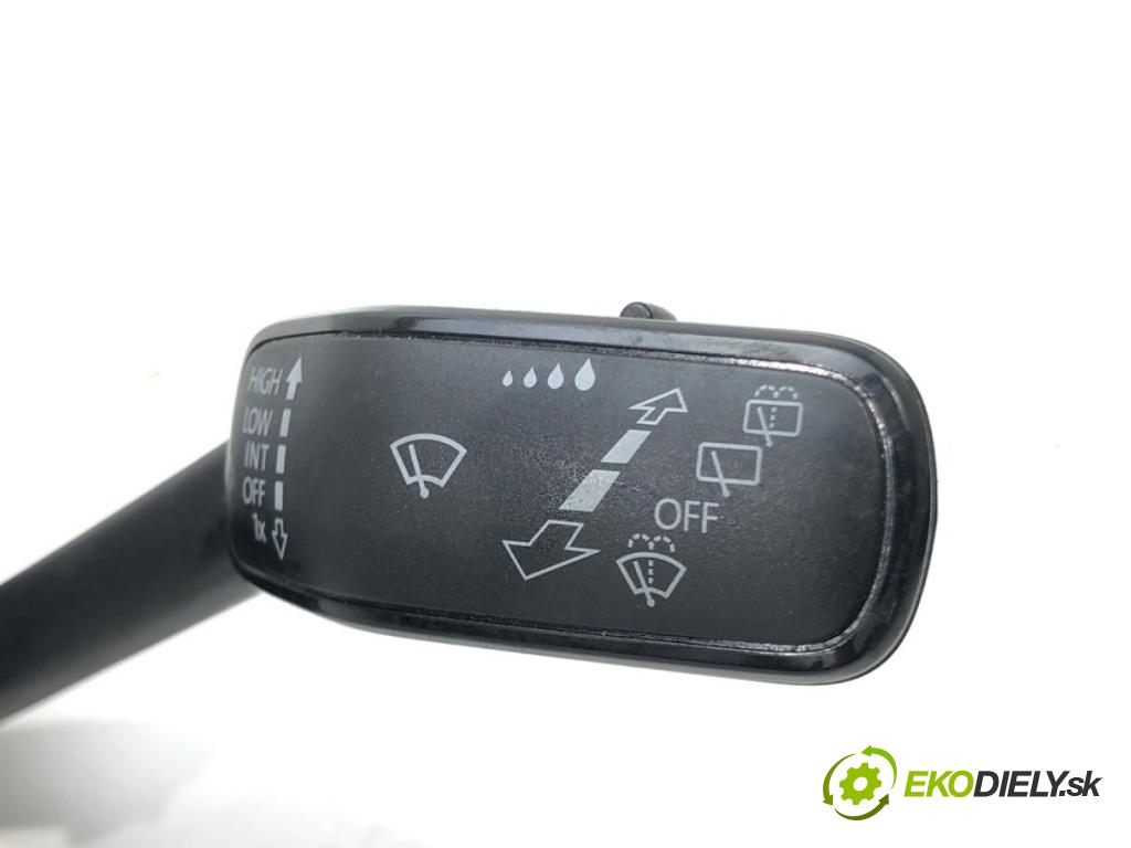 SKODA OCTAVIA III liftback 2013 103 kW 1.4 TSI 1395 přepínač kombinovaný 5Q0953507AA (Páčky pod volantem)