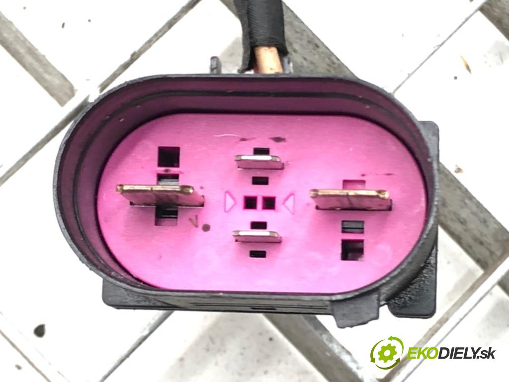 SKODA OCTAVIA III (5E3, NL3, NR3) 2012 - 2022    1.4 TSI 103 kW [140 KM] benzyna 2012 - 2022  Ventilátor chladiča 5Q0121203AA 5Q0121205BB (Ventilátory)