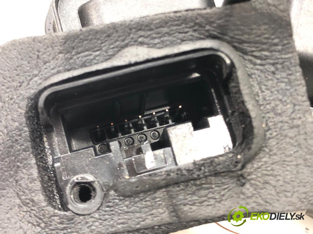 SKODA OCTAVIA III (5E3, NL3, NR3) 2012 - 2022    1.4 TSI 103 kW [140 KM] benzyna 2012 - 2022  zámok dveře pravý zadní část 5E0839016