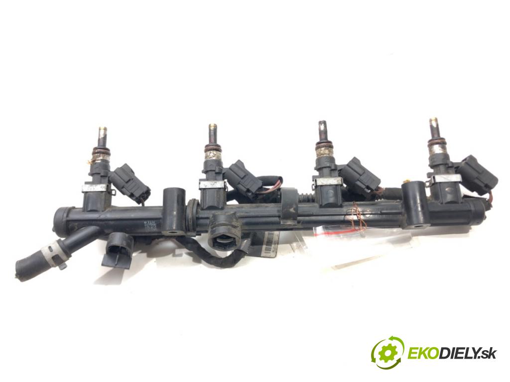 SKODA OCTAVIA III (5E3, NL3, NR3) 2012 - 2022    1.8 TSI 132 kW [180 KM] benzyna 2012 - 2022  Lišta vstrekovacia 0280158266 06L906031A (Vstrekovacie lišty)