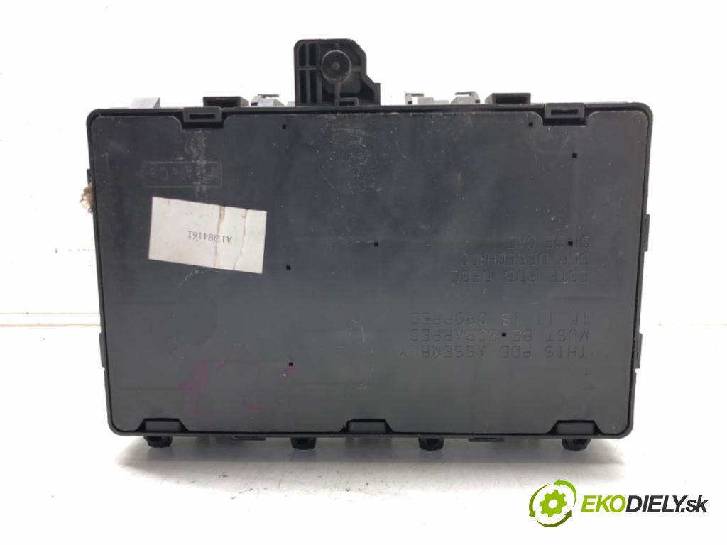 FORD MONDEO V Turnier (CF) 2014 - 2022    1.5 TDCi 88 kW [120 KM] olej napędowy 2015 - 2022  skříňka poistková FG9T-14A067ZA-01 (Pojistkové skříňky)
