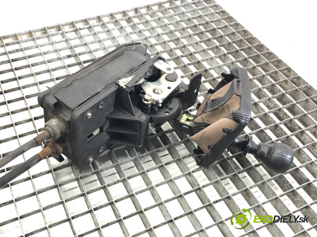 SUBARU LEGACY V Kombi (BR) 2008 - 2014    2.0 D AWD 110 kW [150 KM] olej napędowy 2009 - 201  Kulisa  (Rýchlostné páky / kulisy)