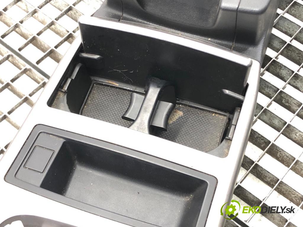 SUBARU LEGACY V Kombi (BR) 2008 - 2014    2.0 D AWD 110 kW [150 KM] olej napędowy 2009 - 201  Lakťová opierka  (Lakťové opierky)