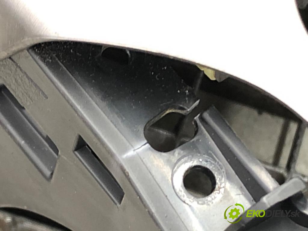 SUBARU LEGACY V Kombi (BR) 2008 - 2014    2.0 D AWD 110 kW [150 KM] olej napędowy 2009 - 201  Lakťová opierka  (Lakťové opierky)