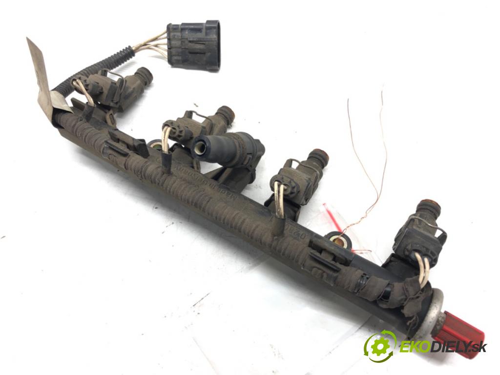 FIAT STILO (192_) 2001 - 2010    1.2 16V (192_XA1B) 59 kW [80 KM] benzyna 2002 - 20  Lišta vstrekovacia  (Vstrekovacie lišty)