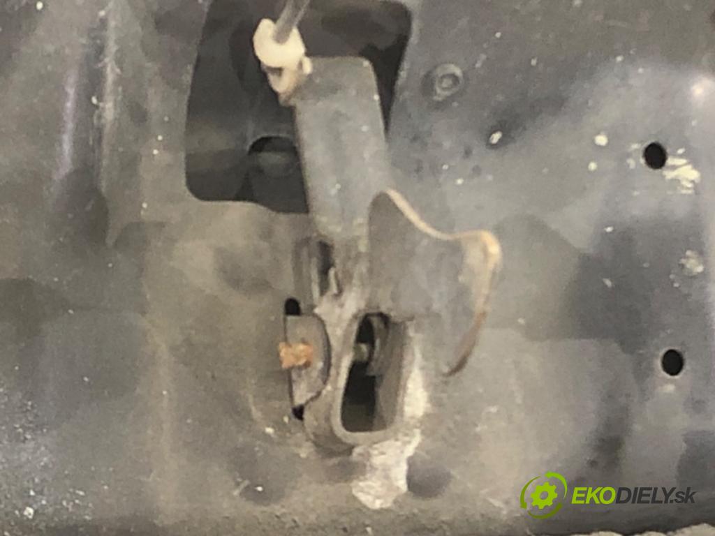 OPEL VECTRA C (Z02) 2002 - 2009    1.8 16V 90 kW [122 KM] benzyna 2002 - 2008  kapota