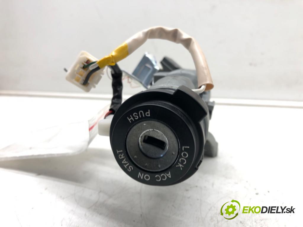 KIA PICANTO II (TA) 2011 - 2017    1.0 51 kW [69 KM] benzyna 2011 - 2017  spinačka  (Spínacie skrinky a kľúče)