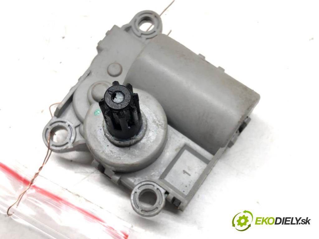 KIA SPORTAGE IV (QL, QLE) 2015 - 2022    1.6 T-GDI 130 kW [177 KM] benzyna 2015 - 2022  Motorček kúrenia D267-NFFLA01 (Motorčeky kúrenia)